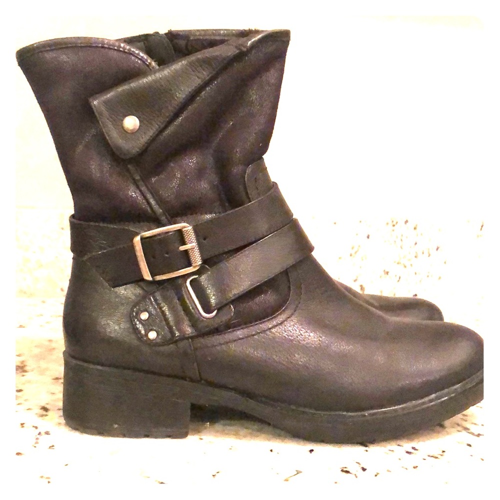 Black Leather Fleece-Lined Moto Boots